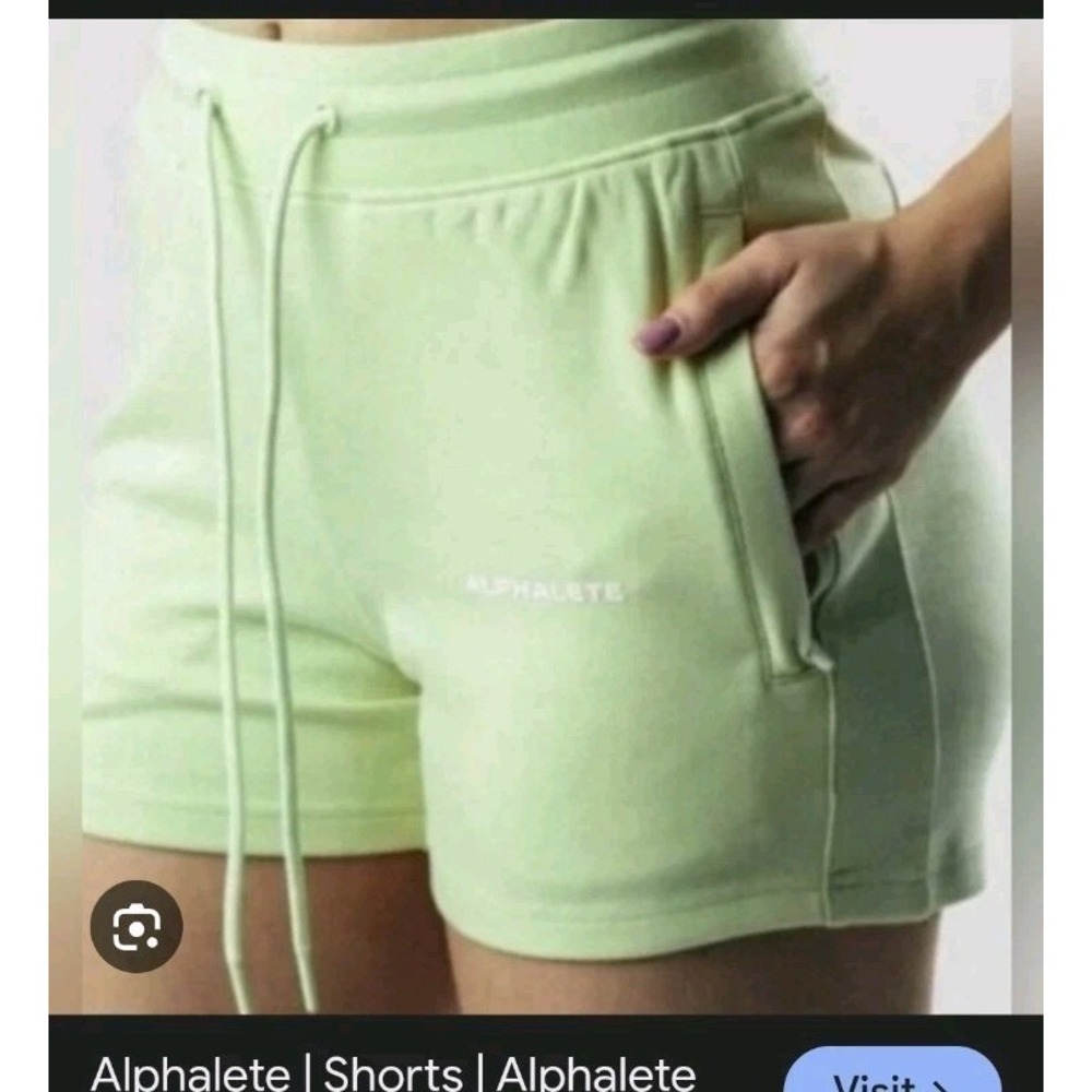 NWT Alphalete‎ Essential Core Short Green Frozen Spring Medium Gym Sport
